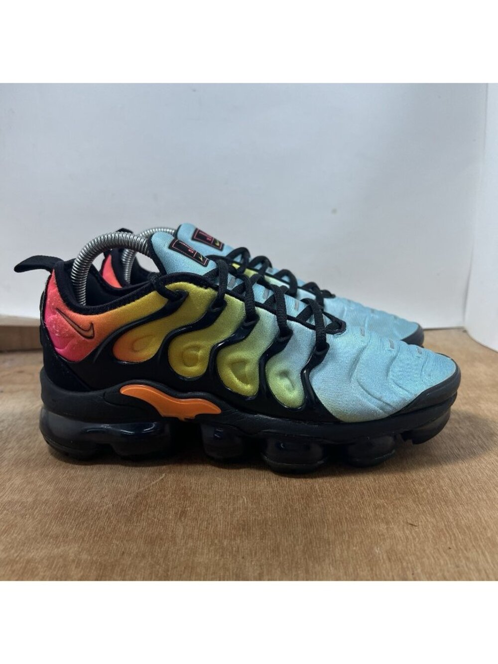 Nike Air Vapormax Plus Women's Size 8.5 Running Shoes Bleached Aqua